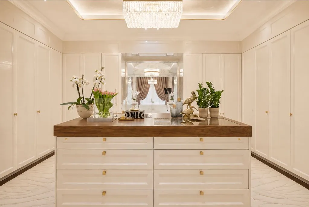 Dressing — the island